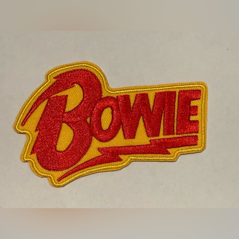 Retro David Bowie Lightning Logo Embroidered Iron-On Patch Rock Badge - Picture 1 of 1